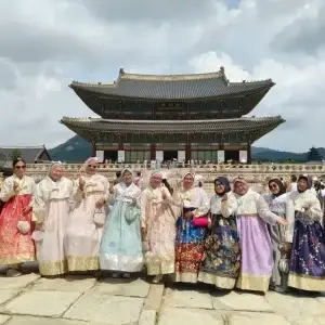 Tour Korea Halal